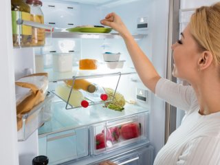 11 способов убрать неприятный запах в холодильнике — без химии и навсегда