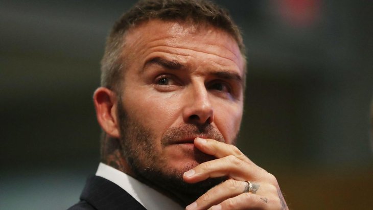 «Чудеса гибкости»: 5 звезд, которые практикуют йогу