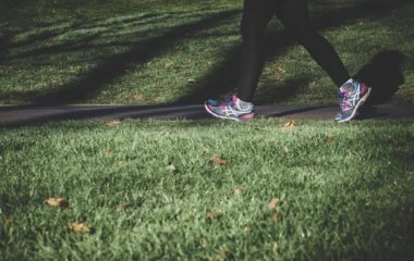 Не убивай колени: ошибки, которые делают люди, решившие заняться ходьбой для похудения и здоровья