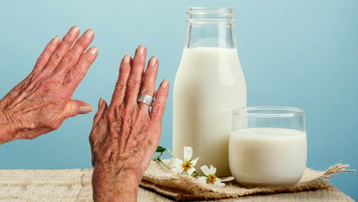 Против остеоартроза: назван популярный напиток может замедлить развитие болезни