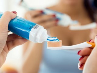 Как применять зубную пасту в быту: полезные уловки