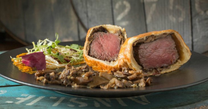 Как приготовить сочное и вкусное мясо в фольге в духовке?