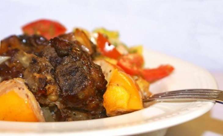 Баранина с хурмой и мятой