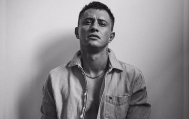 Павел Прилучный посетил публичное мероприятие после операции на лице