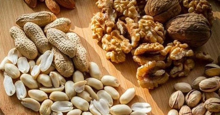 Не всі горіхи однаково корисні: які продукти, на думку дієтологів, варто виключити з раціону