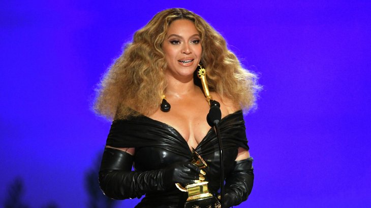 Бейонсе снялась для глянца и рассказала о главных ошибках прошлого: 