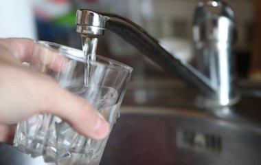 Вчені виявили можливий зв'язок між COVID-19 та вмістом хлору у воді