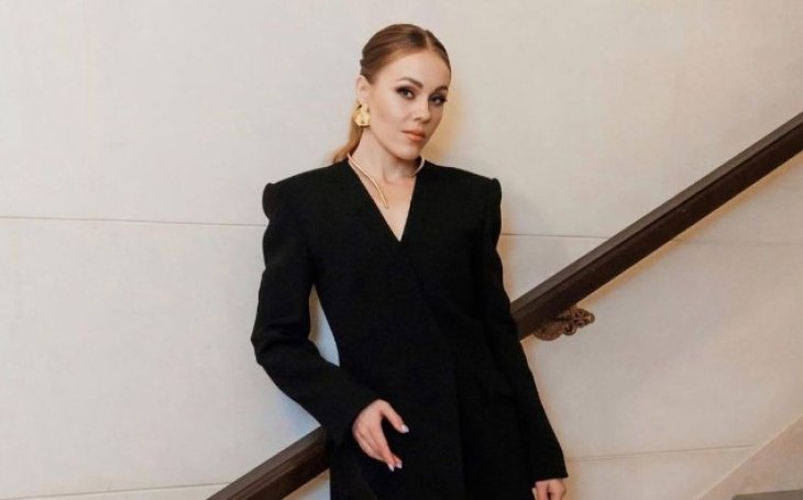 Alyosha восхитила редким фото с тремя заметно подросшими детьми от Тараса Тополи