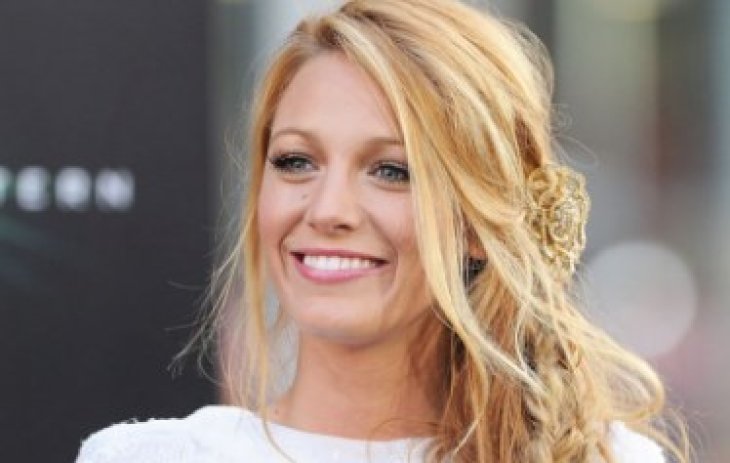 Блейк Лайвли посетила презентацию новой коллекции «Chanel»