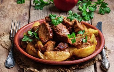 Названі найшкідливіші та найкорисніші продукти для печінки