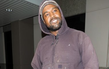 Вовсе не носки: Канье Уэст запускает в продажу свою самую странную обувь (фото)