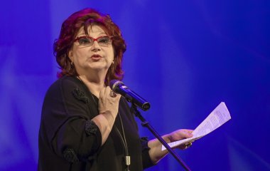 Елена Степаненко заметно помолодела