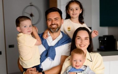 Жена Тимура Мирошниченко подала документы на усыновление второго ребенка