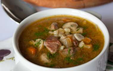Грибной суп с говядиной