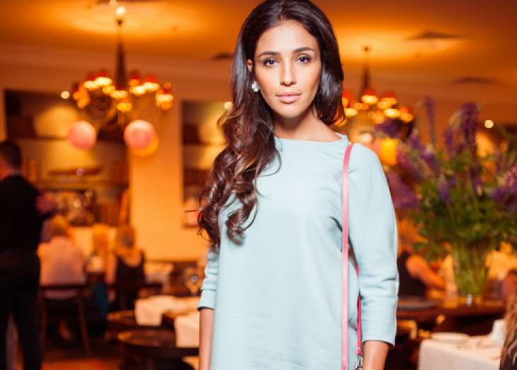 Санта Димопулос выбрала с помощью подписчиков место отпуска