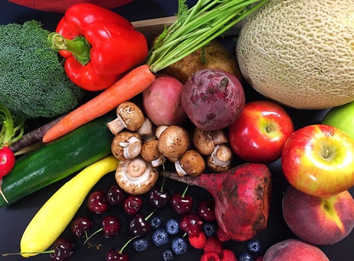Названо 10 продуктів, що продовжують молодість