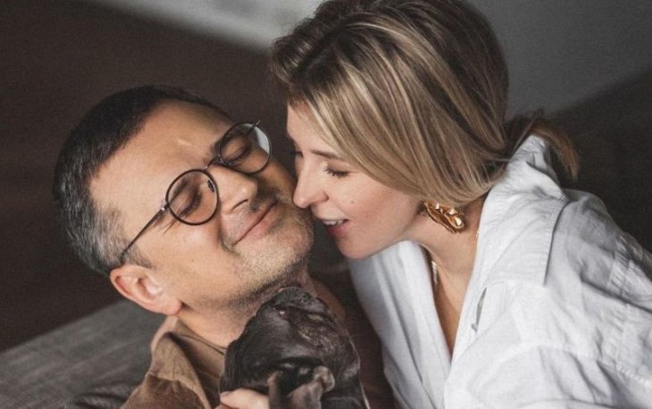 Заметно похудевший Дмитрий Кулеба показал редкое фото с возлюбленной и поздравил ее с днем рождения