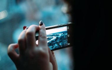 Как выбрать мобильный телефон и не переплатить за ненужные функции