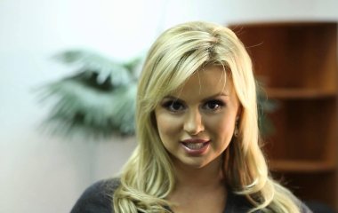 Анна Семенович поделилась моментами счастья