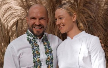 Ольга Мартыновская на фоне слухов о романе с Ярославским показала с ним сладкие поцелуи на камеру