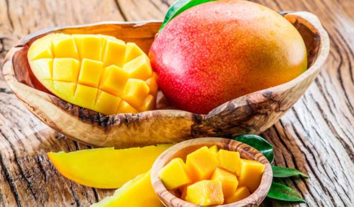 Диетолог назвал три самых вредных фрукта при похудении