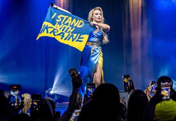 Оля Полякова со слезами на глазах призналась, когда вернется в Украину