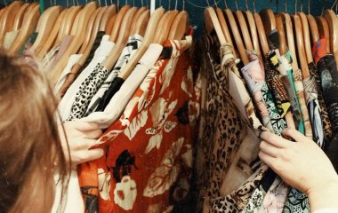 Все, що вам потрібно знати про речі із секонд-хенду: як їх прати, які в жодному разі не брати