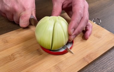 Оригинальная закуска из лука – очень вкусно и эффектно