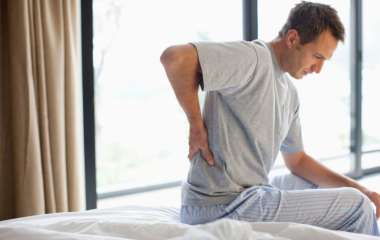 Невролог рассказал, что нельзя делать при боли в спине