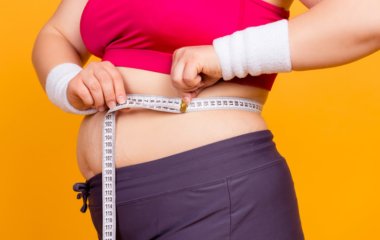 Чому жінки гладшають: причини та способи їх усунення