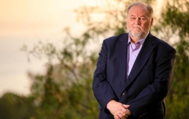 Отец Меган Маркл Томас считает принца Гарри виновным в конфликте с дочерью