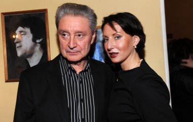 Алика Смехова поздравила отца с Днем Рождения