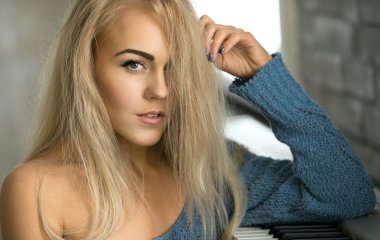 Певица Alyosha показала своих сыновей