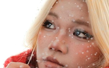 Не робіть цього взимку: засоби, від яких ваша шкіра страждає — перевірте, що ви використовуєте