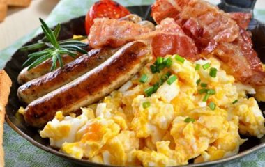 Названі продукти, які в жодному разі не можна їсти на сніданок