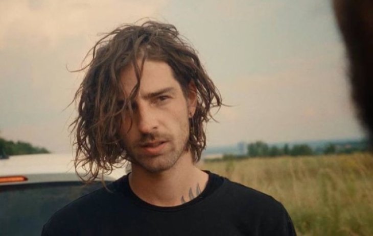 Владимир Дантес попал в ДТП и возмутился поведением воспользовавшейся этим фанатки