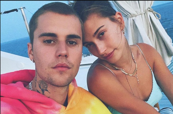 Хейли Бибер прокомментировала слухи о публичной ссоре с мужем Джастином  