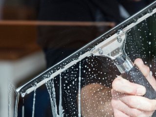 Чемпіонат світу з миття вікон: де відбуваються змагання, правила та приз