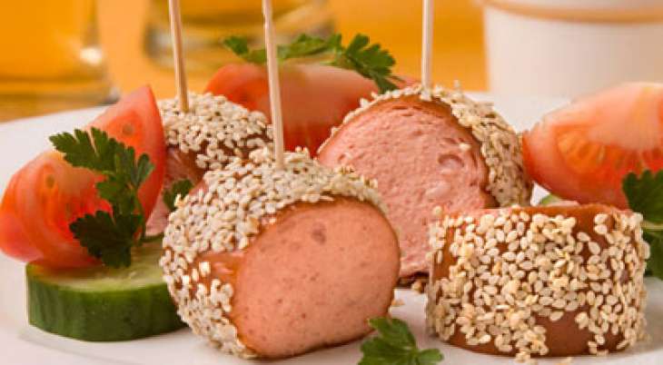 Шпикачки с кунжутом и медом