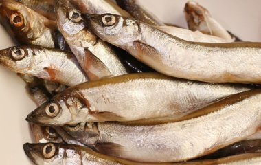 Розкрито неочевидну користь від вживання мойви: ця дрібна риба інколи краща за червону