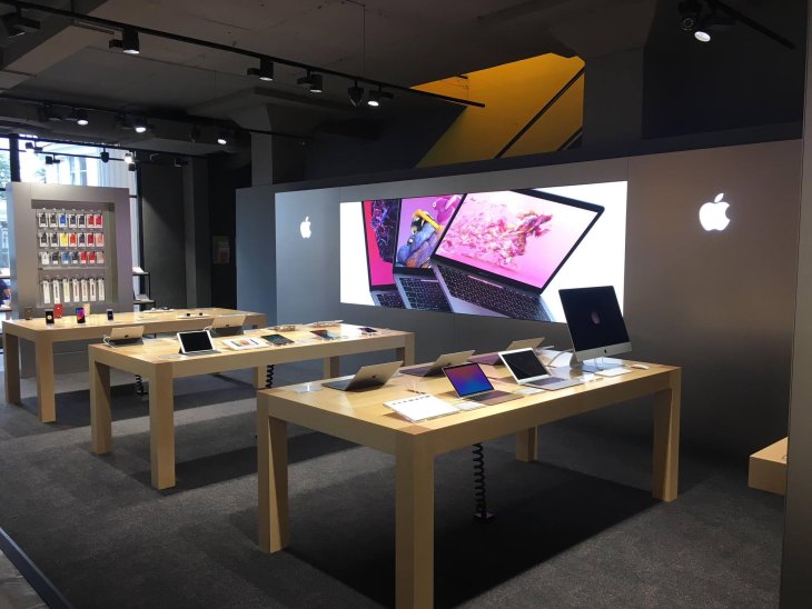 Apple в Україні: Інновації, Натхнення та Технології