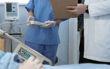 Онкогінеколог розповів, як діагностується та лікується один з найчастіших видів раку.