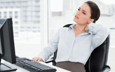 Лікар назвав способи знизити шкоду від сидячої роботи