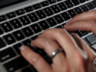 Нудьга на роботі має несподіваний ефект: кого вона змушує працювати ще краще