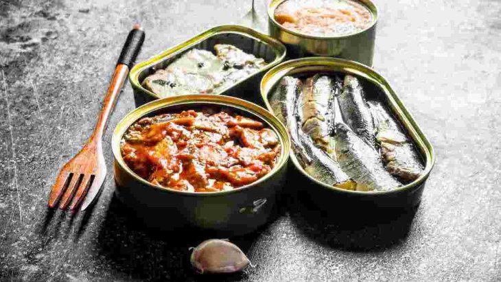 5 простых, но вкусных блюд из рыбных консервов