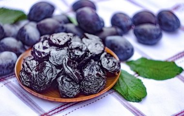 Лікар назвав продукт, який важливо їсти всім жінкам старше 50 років