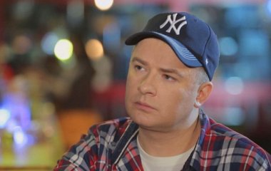 Андрій Данилко став батьком? Зірка показав пустощі з малюком на руках та засвітив жінку, яка народила хлопчика