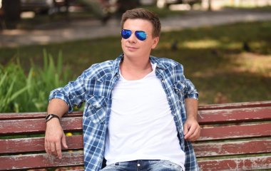 Дмитрий Комаров похвастался архивным фото