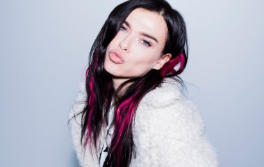 Елена Темникова улетела в Америку