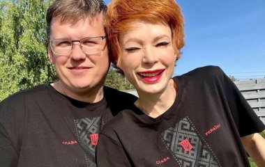 Елена-Христина Лебедь намекнула, что вышла замуж за Розенко и показала фото с праздника